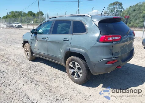 2015 Jeep Cherokee Trailhawk from USA, damaged, VIN 1C4PJMBS2FW717586